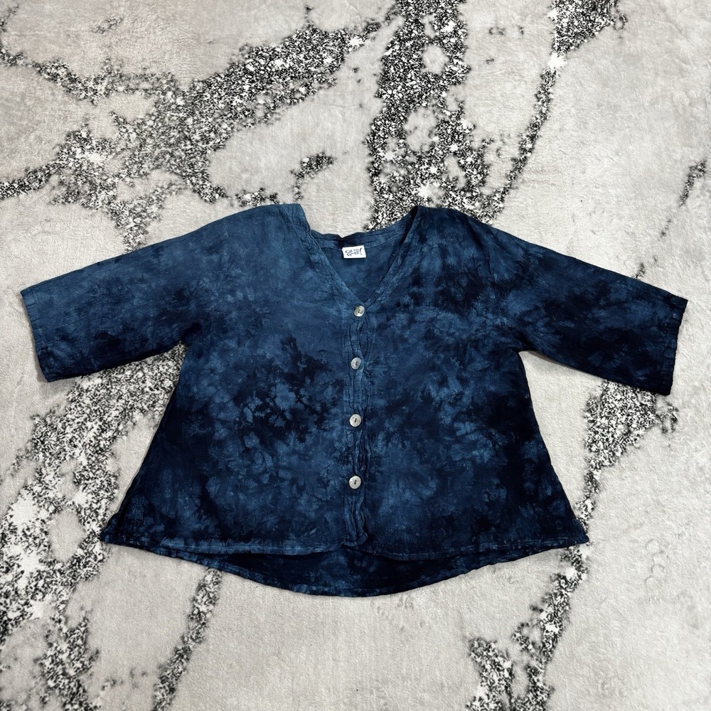 Oh My Gauze Top Womens Size 1 S/M US 6-10 Blue Tie Dye Button Front V Neck